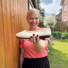 Lade das Bild in den Galerie-Viewer, Orthorinas - Gesunde & rutschfeste Ballerinas für mehr Bewegung & Gewichtsverlust