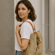 Lade das Bild in den Galerie-Viewer, Hochwertige &amp; ergonomische Multifunktionstasche inkl. 3-in-1-Tragesystem
