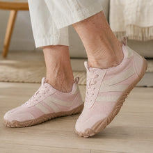 Lade das Bild in den Galerie-Viewer, SafeStep NaturGang – Ergonomischer, wasserdichter &amp; rutschfester Barfußschuh für natürliche Bewegung
